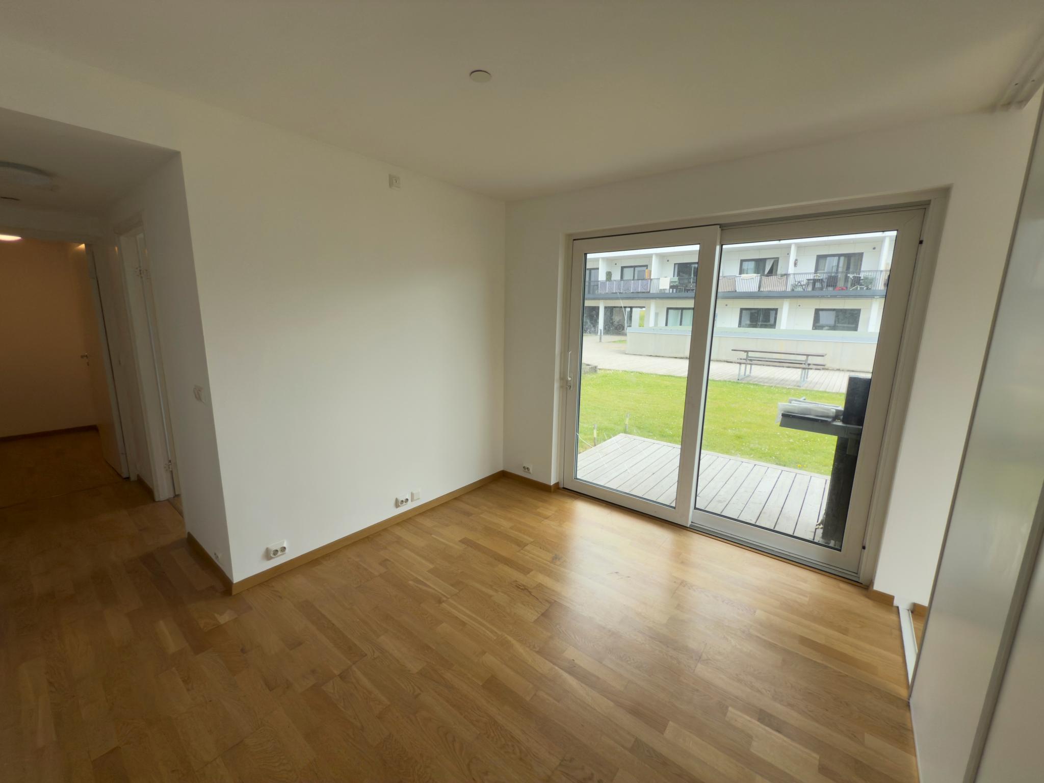 Stue med adgang til terrasse nr 2